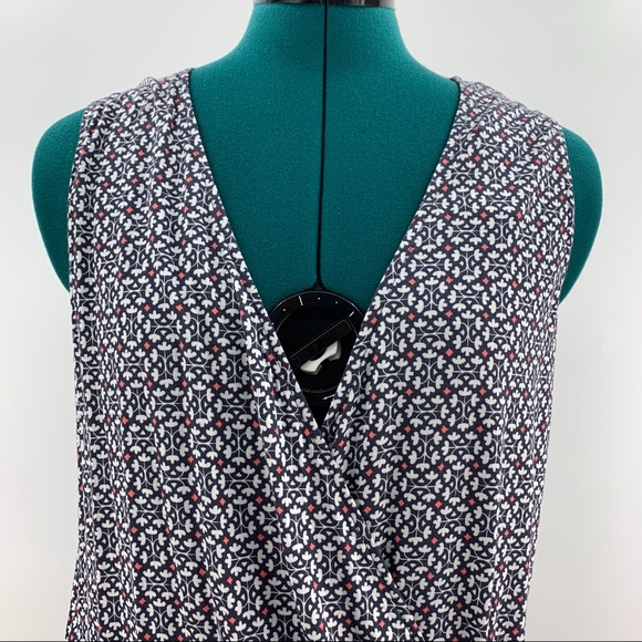 LOFT Outlet NWT Sleeveless Wrap Front Patterned Top, Small - Picture 2 of 16